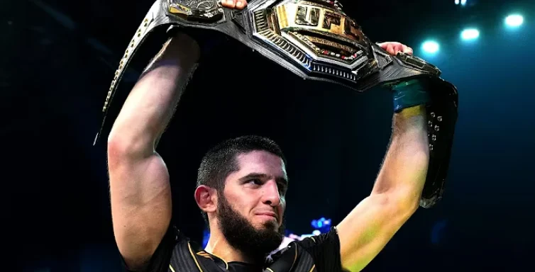 Islam Makhachev Fires a Friendly Jab at Daniel Cormier with Four Words, And the MMA World Can’t Stop Laughing