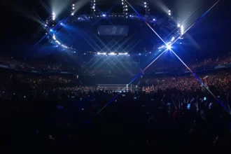 RAW in Milwaukee: Legends, Contracts & Rising Fire, The Road to Wrestlepalooza Heats Up