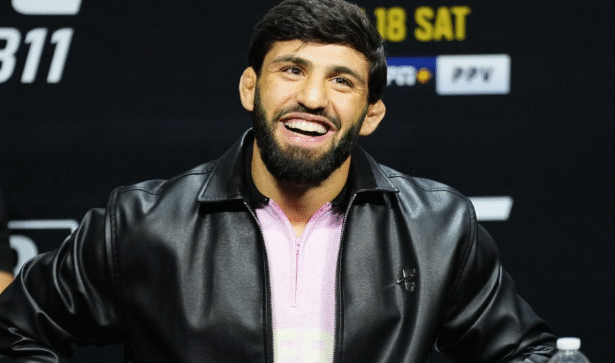 Arman Tsarukyan Headbutts Dan Hooker at UFC Qatar Face-Off: Tensions Explode