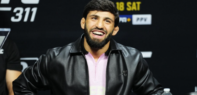 Arman Tsarukyan Headbutts Dan Hooker at UFC Qatar Face-Off: Tensions Explode