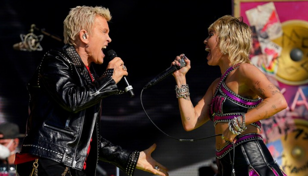 Star-Studded Lineup! Celebrity Birthdays Nov 30 - Dec 6: From Ben Stiller to Kaley Cuoco