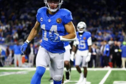 A Tough Blow on Thanksgiving: Amon-Ra St. Brown Exits Lions–Packers Game with Ankle Injury