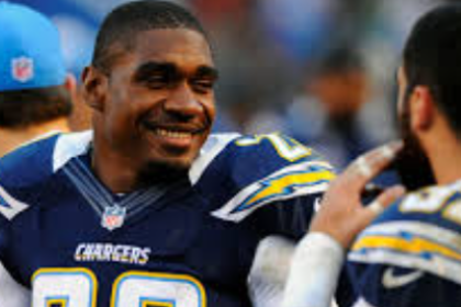 Former NFL First-Round Pick Admits He Played Eight Games “Completely Drunk” in 2011: A Candid Confession That Shakes the League